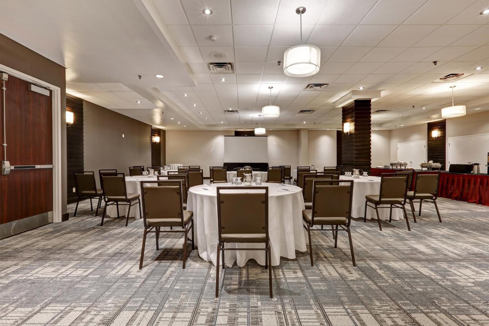 Four Points By Sheraton Toronto Місісаґа Екстер'єр фото