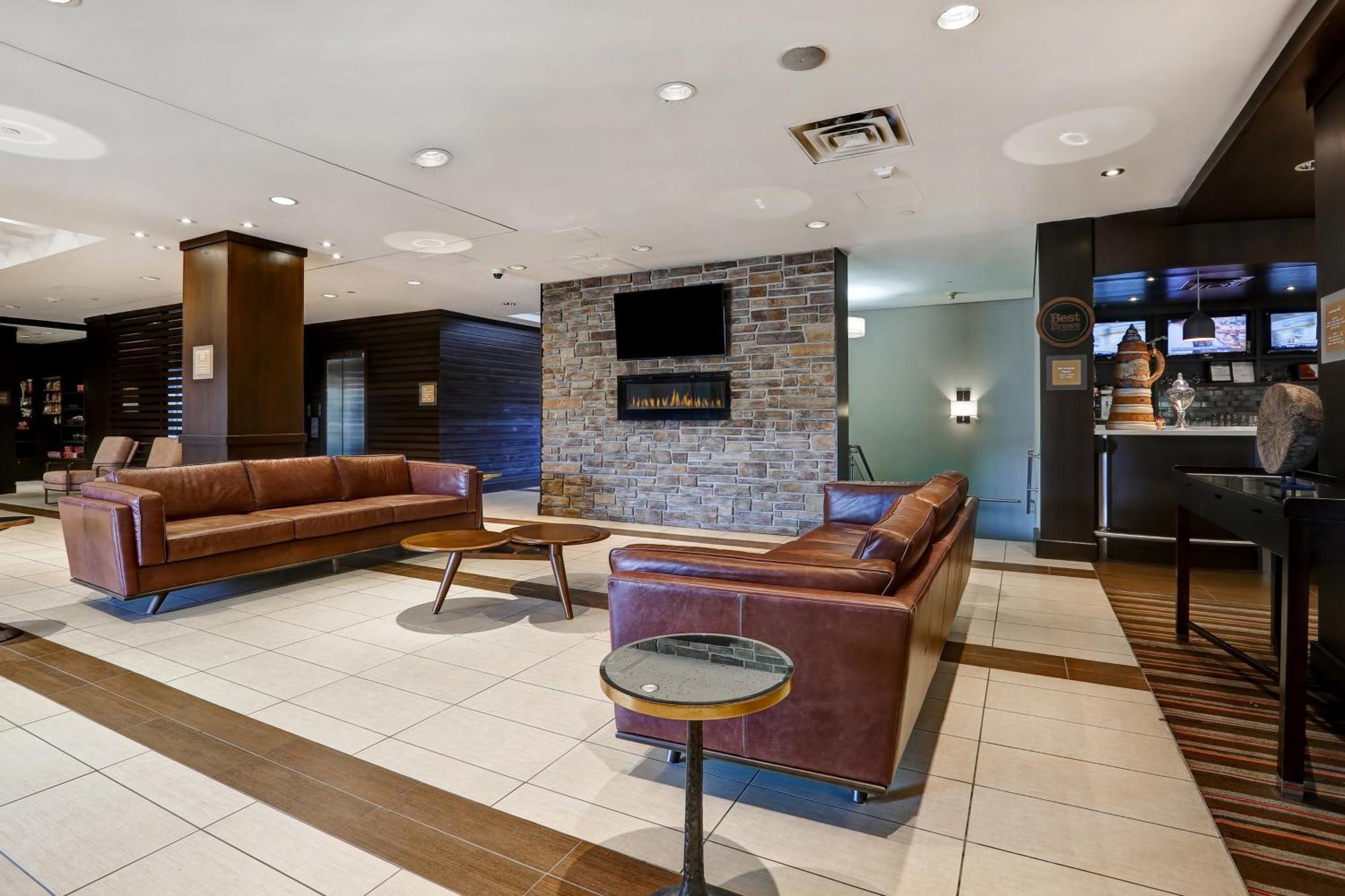 Four Points By Sheraton Toronto Місісаґа Екстер'єр фото